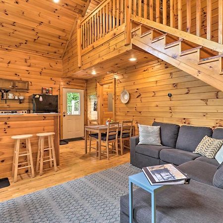 Cozy Boone Cabin With Deck Close To Downtown! Exterior photo